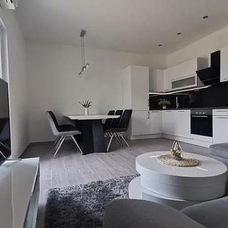Rina Apartment *