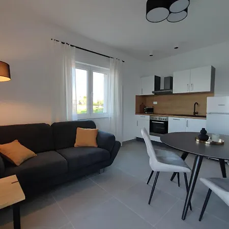 Apartment Rina Neviđane
